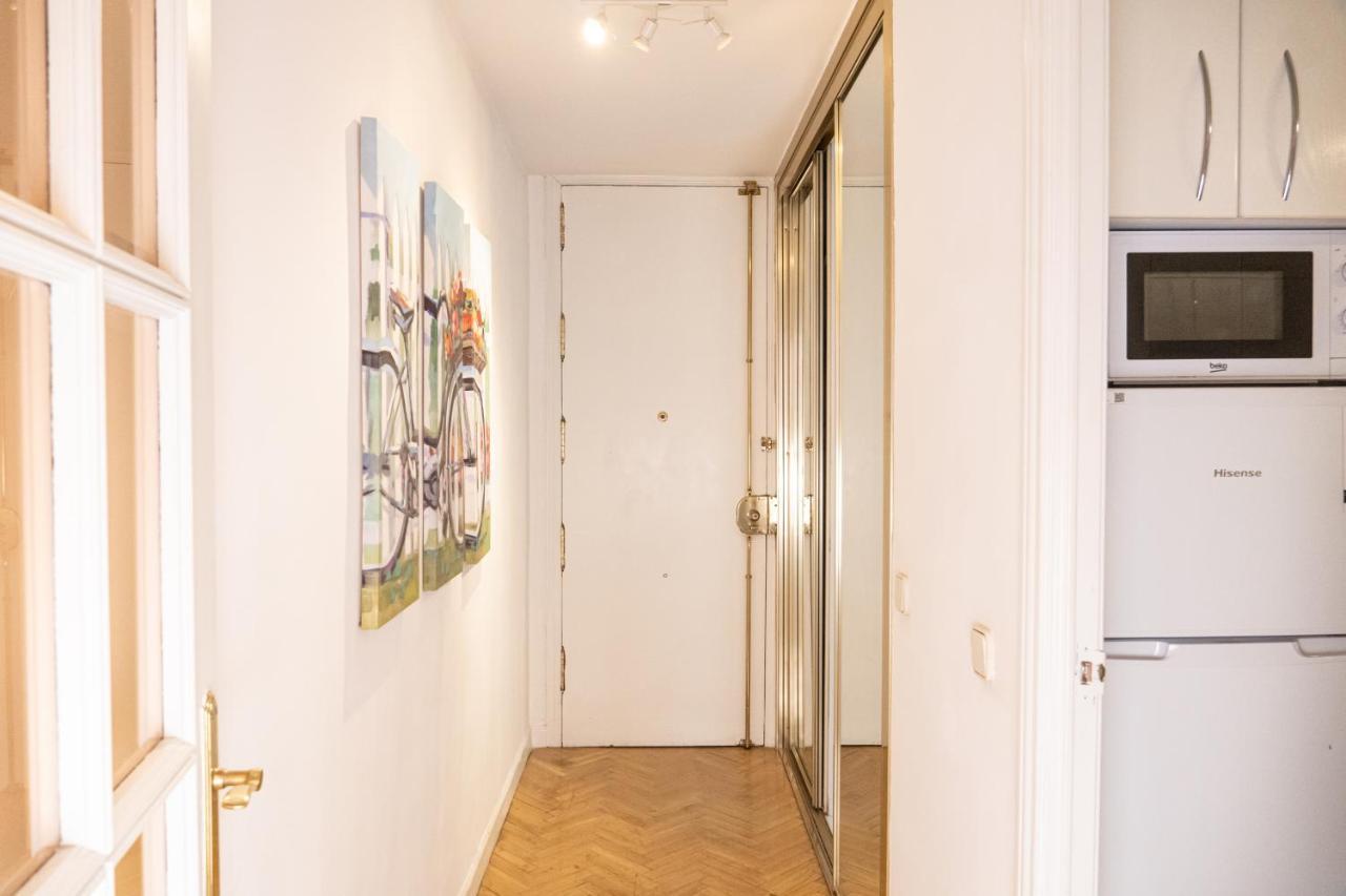 Апартаменты Gran Via Central Lovely Private Apt In The Heart Of Chueca Мадрид Экстерьер фото